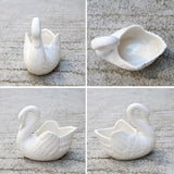 Ghiveci ceramic decorativ în formă de lebădă pentru plante suculente – Alb
