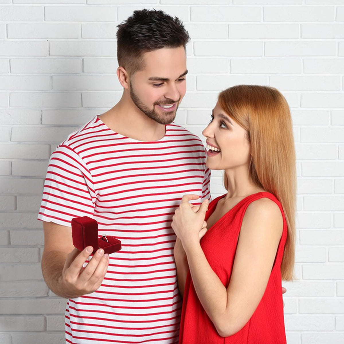 Velvet Ring Box Single Engagement Wedding Ring Box – Red