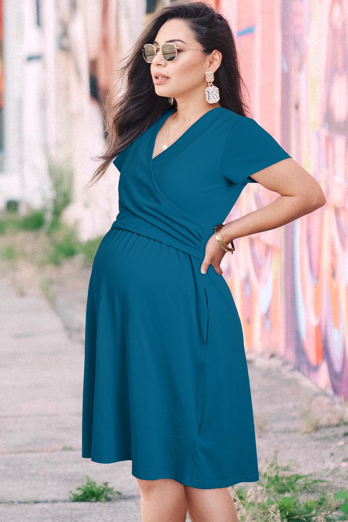 Rochie midi de vară pentru gravide și alăptare cu buzunare și imprimeu floral – M