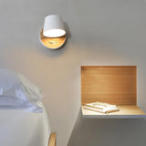 Aplică de perete reglabilă 360° cu întrerupător 5W LED design industrial din lemn și metal ouglres – Alb