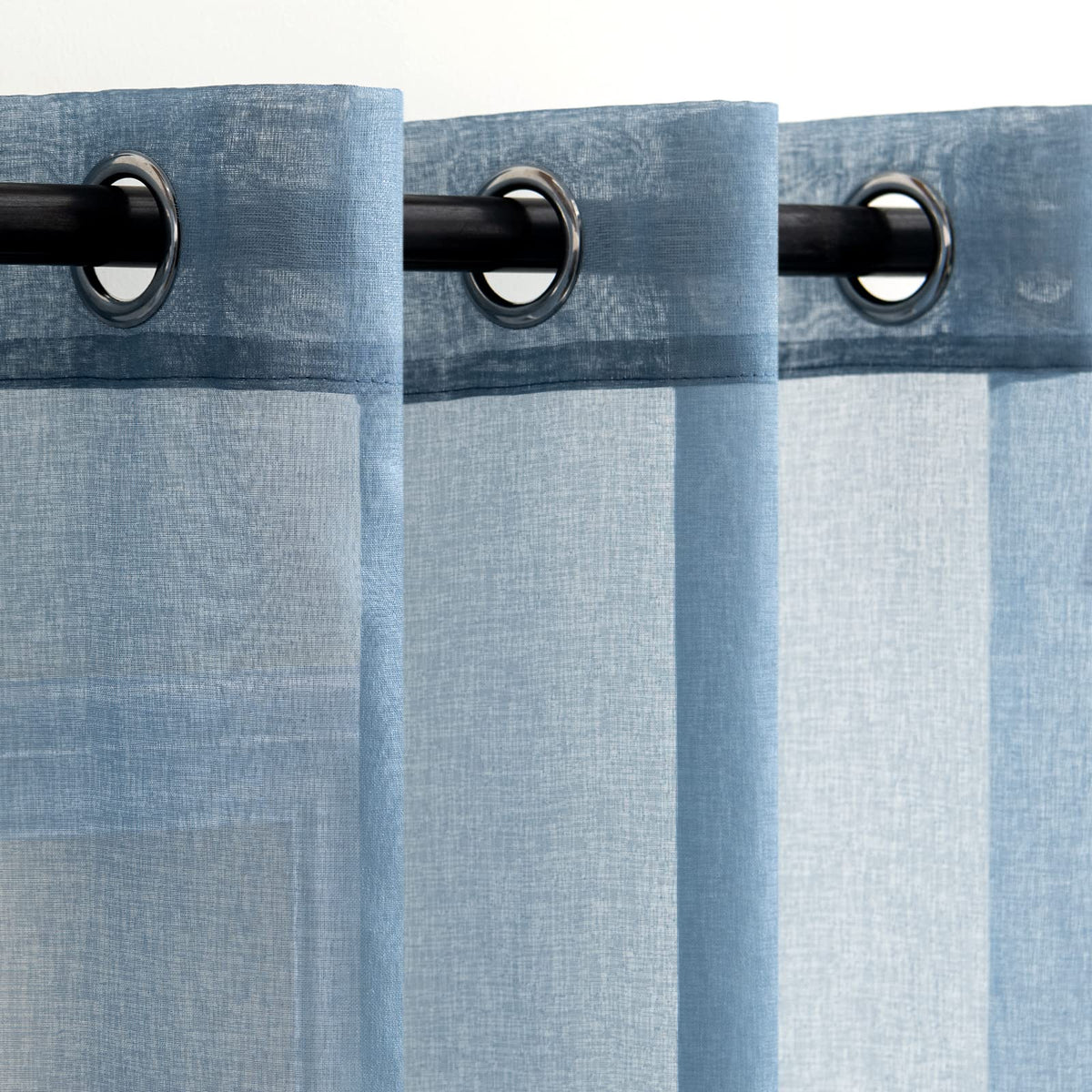 Perdele transparente vaporoase pentru living cu inele 140x145 cm, set 2 bucăți – Bleumarin