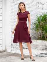 Rochie elegantă de cocktail și ocazie din dantelă și voal cu volane Odizli – Roșu Bordeaux L
