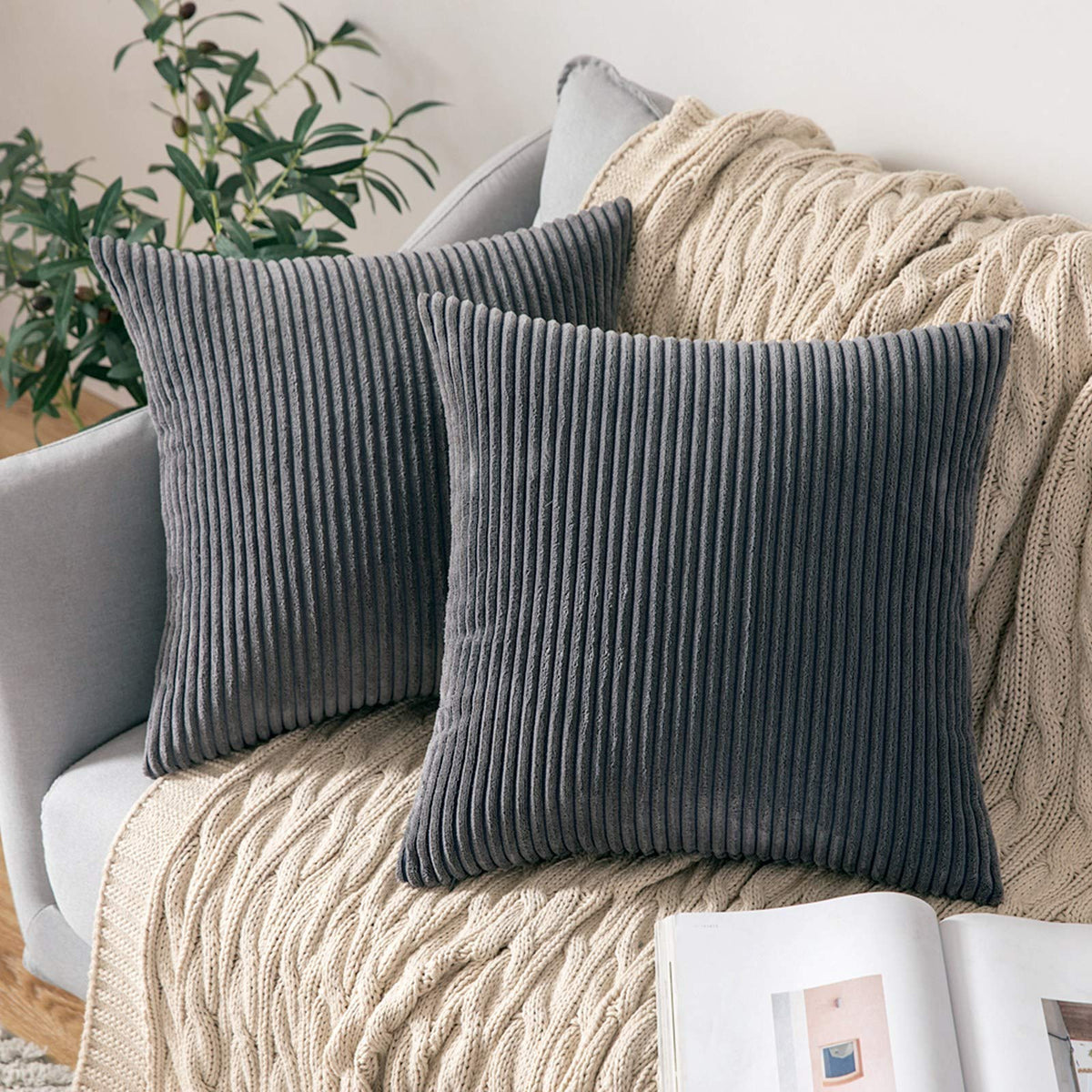 Fețe de pernă decorative din catifea corduroy raiată MIULEE cu fermoar ascuns 40x40 cm, set 2 bucăți – Gri