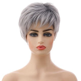Perucă scurtă gri stratificată cu breton Pixie Cut termorezistentă AIYLMZ – Gri