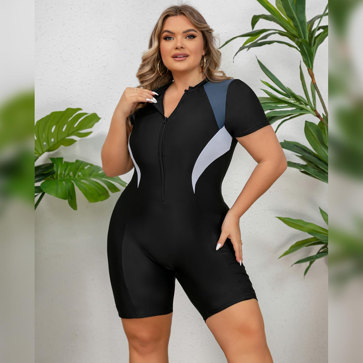 Costum de baie sportiv cu pantalon scurt mărimi mari Odizli imprimeu floral – Gri XL