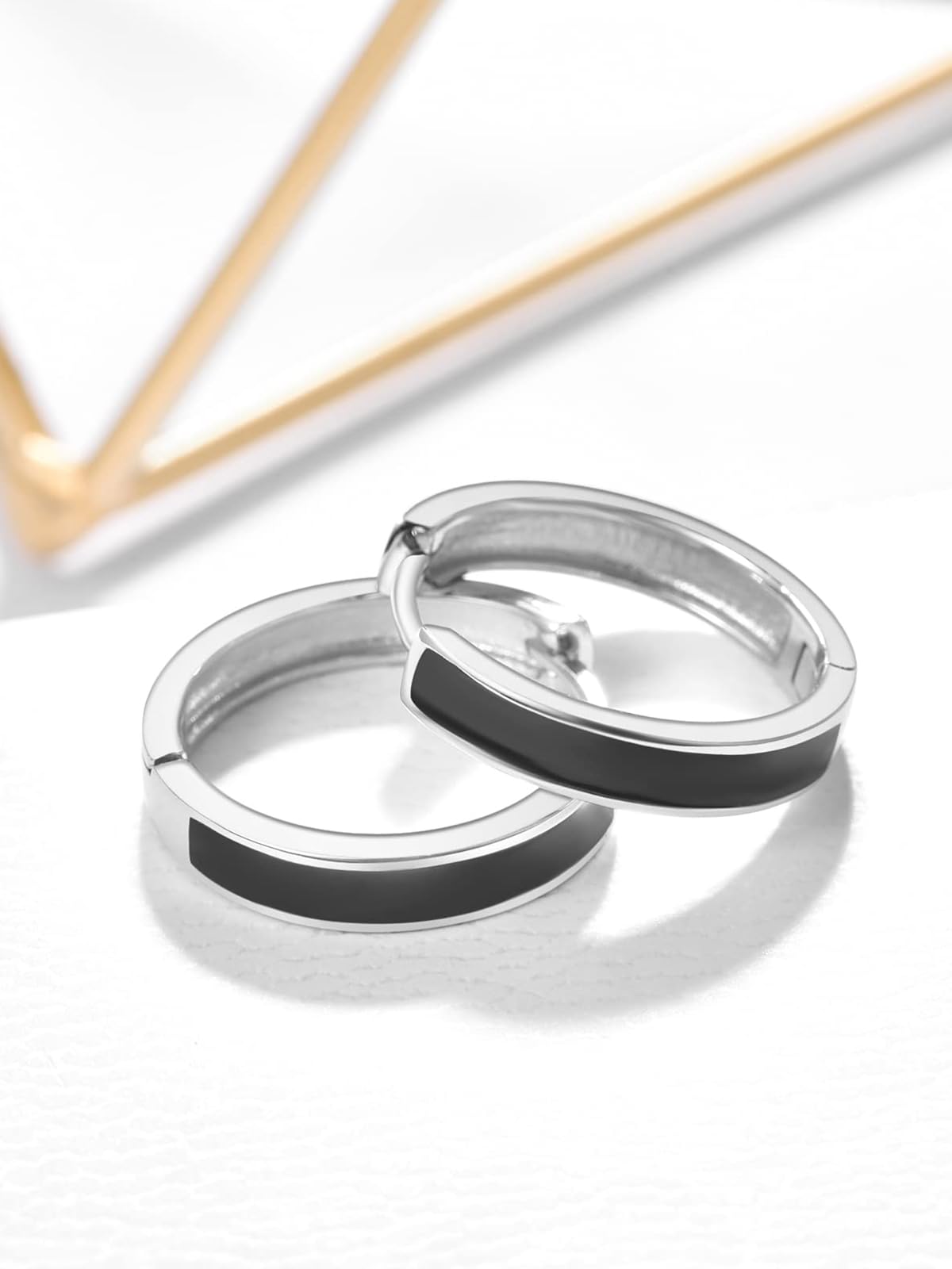925 Sterling Silver Huggie Hoop Earrings 18mm Unisex Small Sleeper - Black
