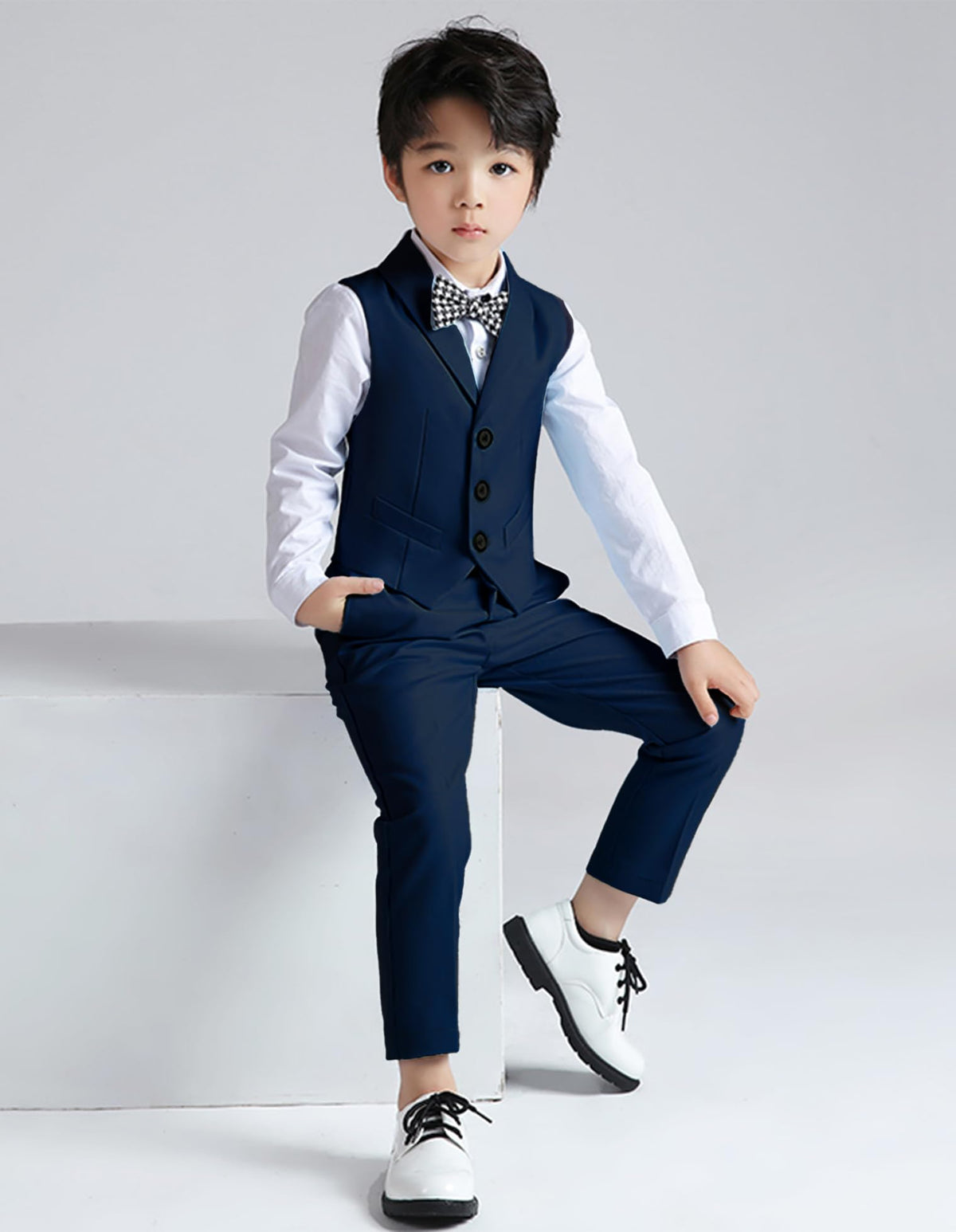 Boys’ 5‑Piece Formal Suit Set Vest Trousers Shirt Bow & Neck Tie – Navy Blue 8–9 yrs (140)