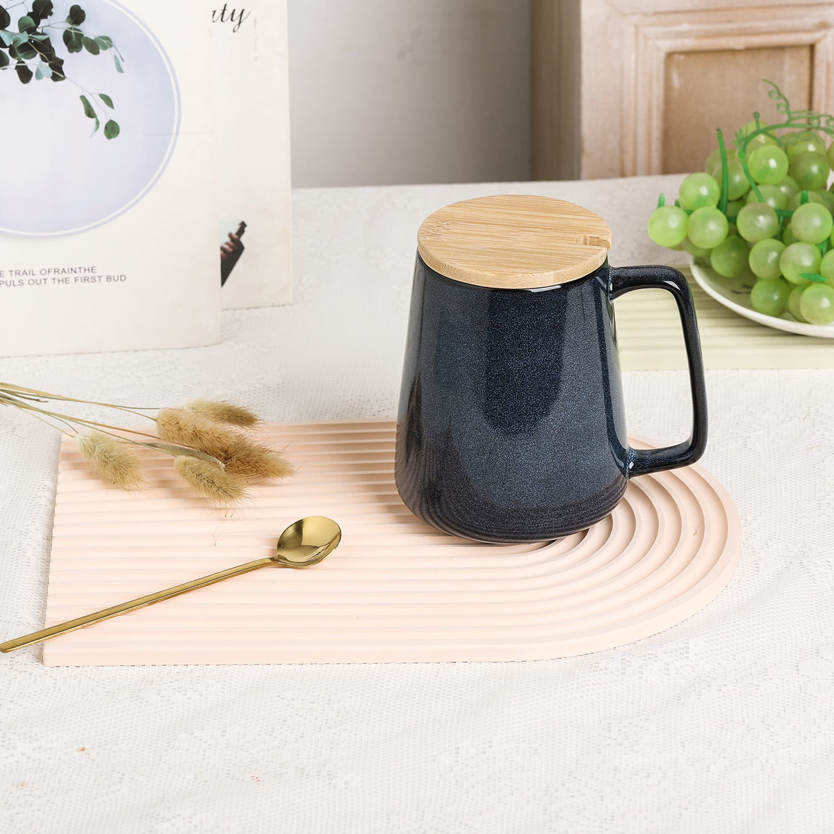 Large Ceramic Coffee Mugs, 24 oz / 700ml Extra Large Cups, Matching Lid and Spoon, for Cappuccino, Latte, Hot Cocoa or Hot Tea-kollesidei Gift (24 oz Pure Blue Set)