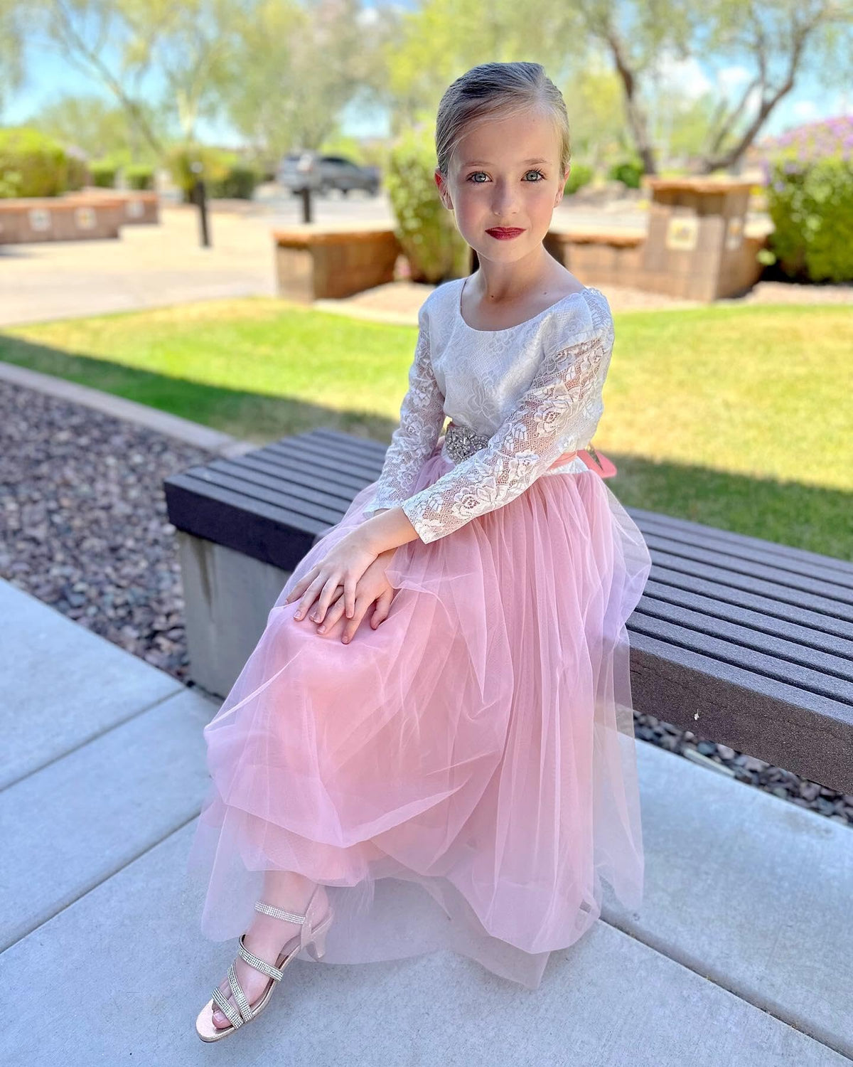 Flower Girl Tulle Princess Dress Lace V-Back Tutu Ball Gown with Sash - Pink 10-11Y