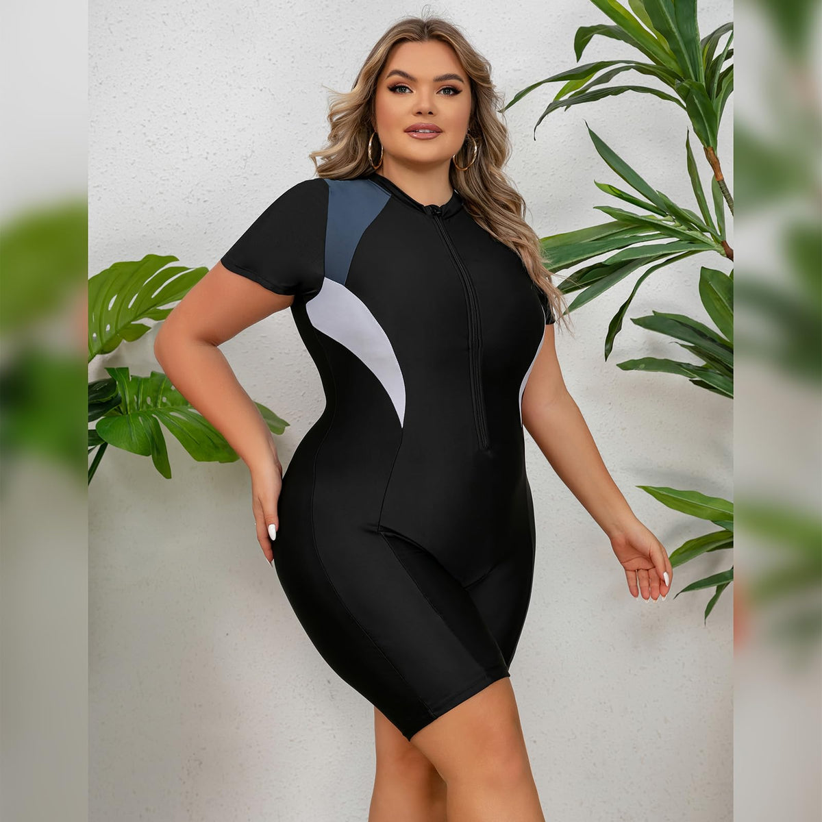 Costum de baie sportiv cu pantalon scurt mărimi mari Odizli imprimeu floral – Gri XL