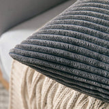 Fețe de pernă decorative din catifea corduroy raiată MIULEE cu fermoar ascuns 40x40 cm, set 2 bucăți – Gri