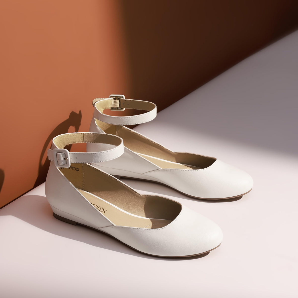 Balerini damă eleganți cu baretă reglabilă pe gleznă DREAM PAIRS – Alb 38