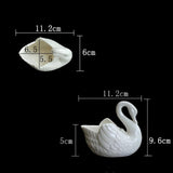 Ghiveci ceramic decorativ în formă de lebădă pentru plante suculente – Alb